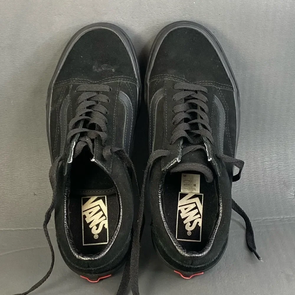 VANS Old Skool sneaker Shoes triple black suede womens size  7.5